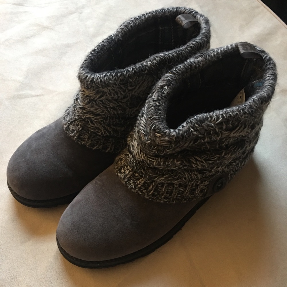 Muk Luks Ebony Patti boots grey size 9